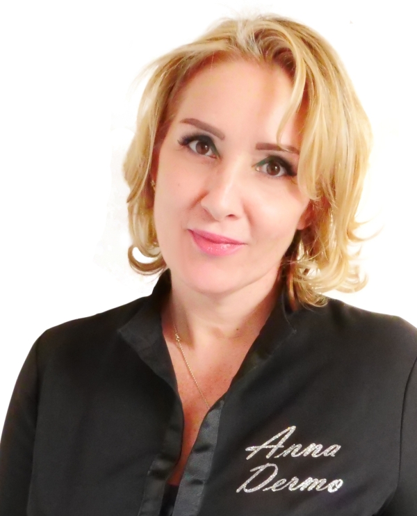 Réaliser votre maquillage permanent avec Anna